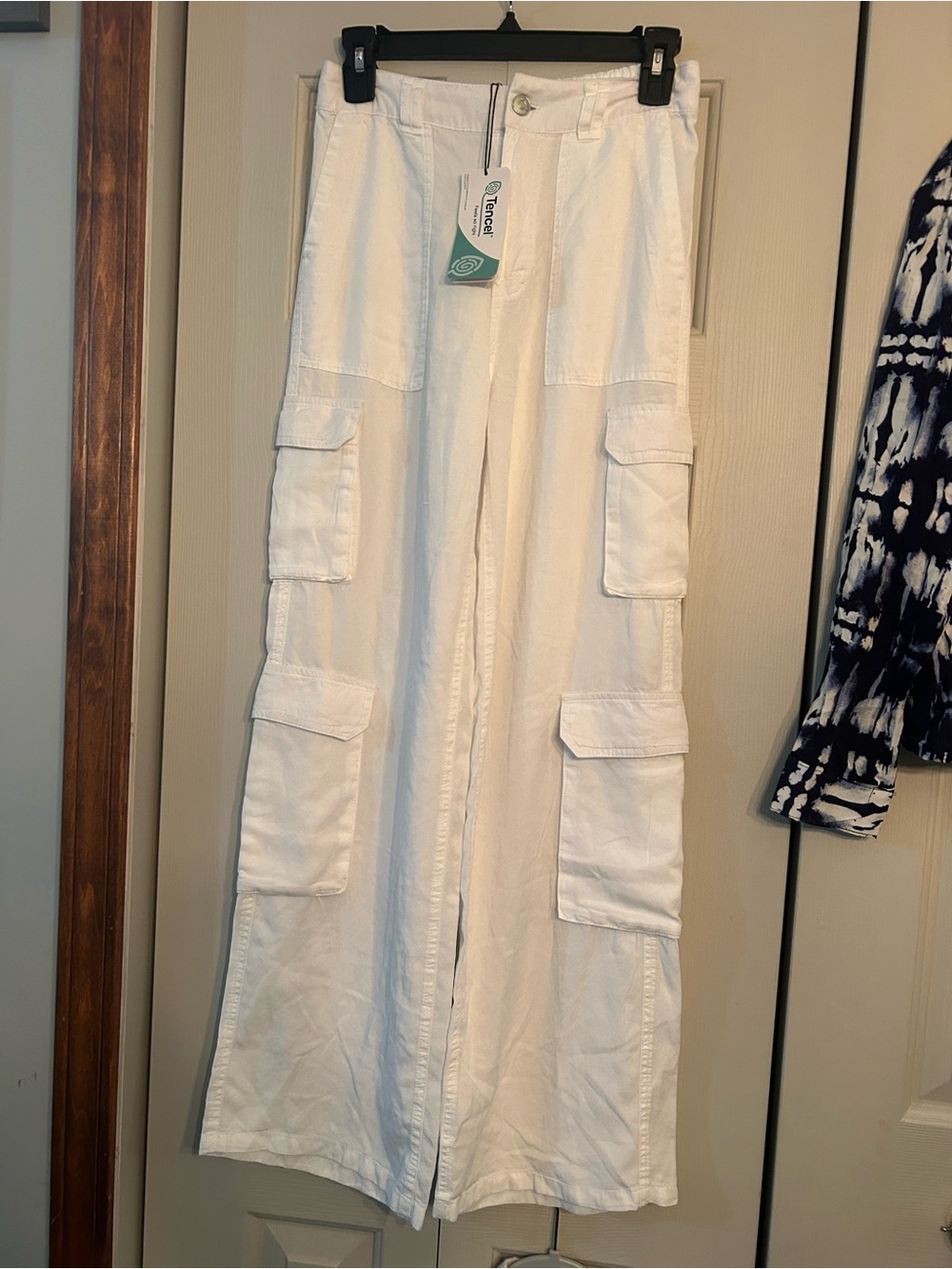 Love Tree White Wide-Leg Cargo Pants